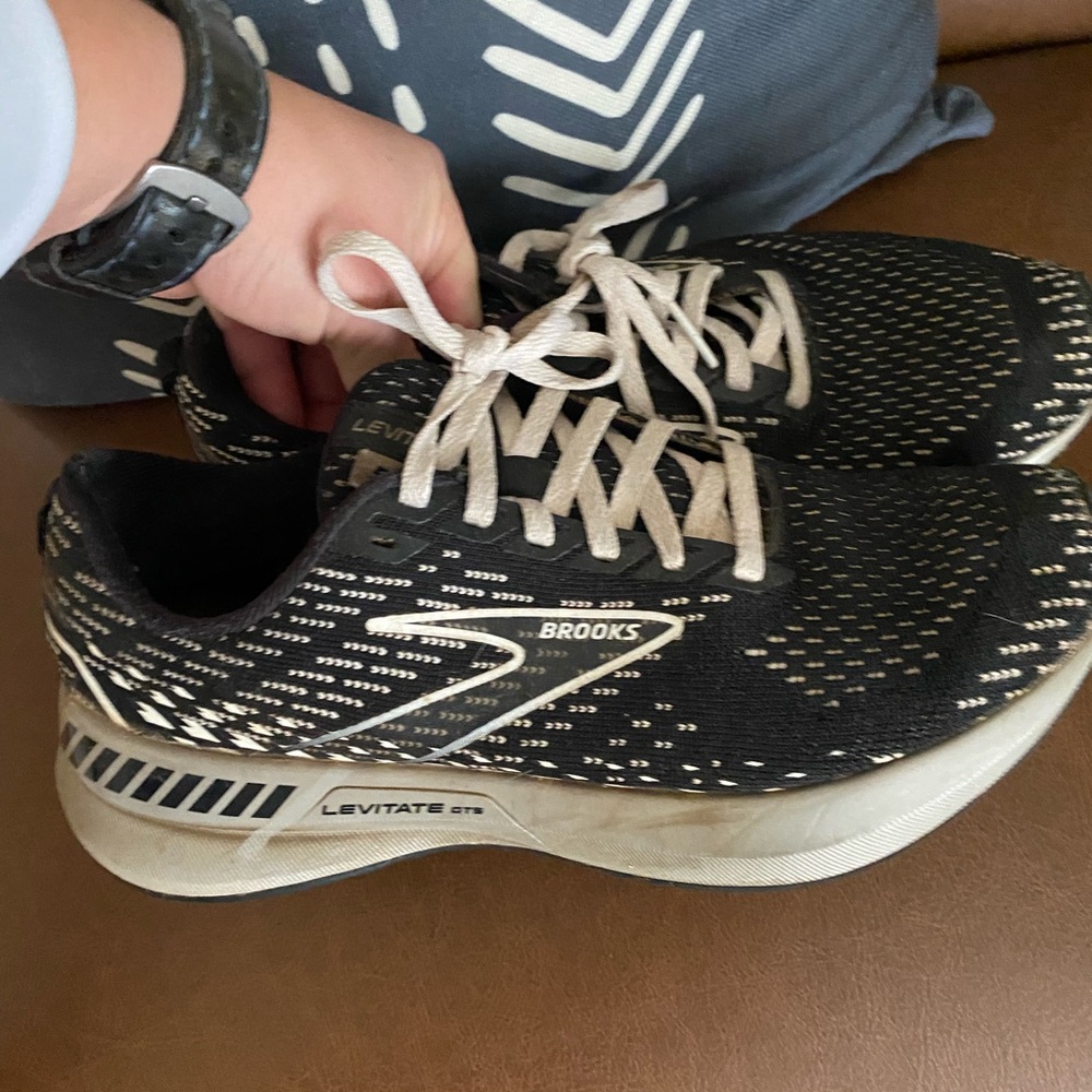 Brooks Levitate GTS Black and White Sneakers